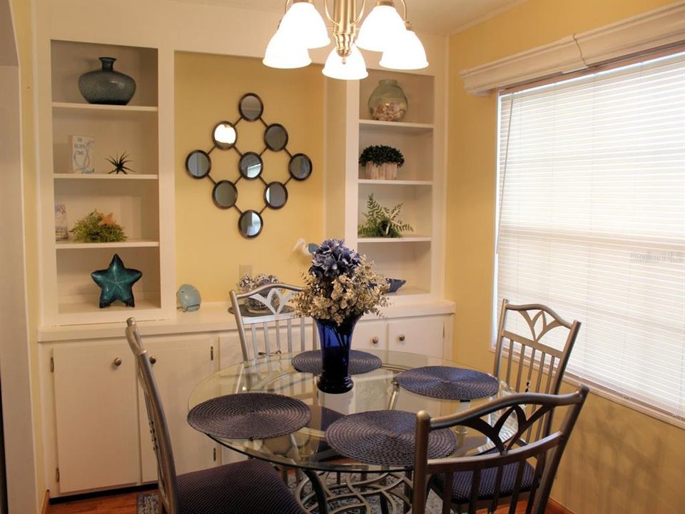 For Sale: $89,000 (2 beds, 2 baths, 852 Square Feet)