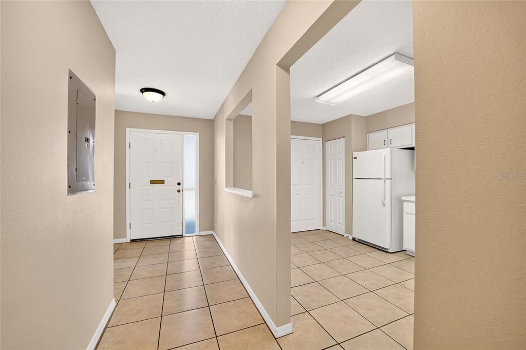 В аренду: $1,600 (2 спален, 2 ванн, 1115 Квадратных фут)