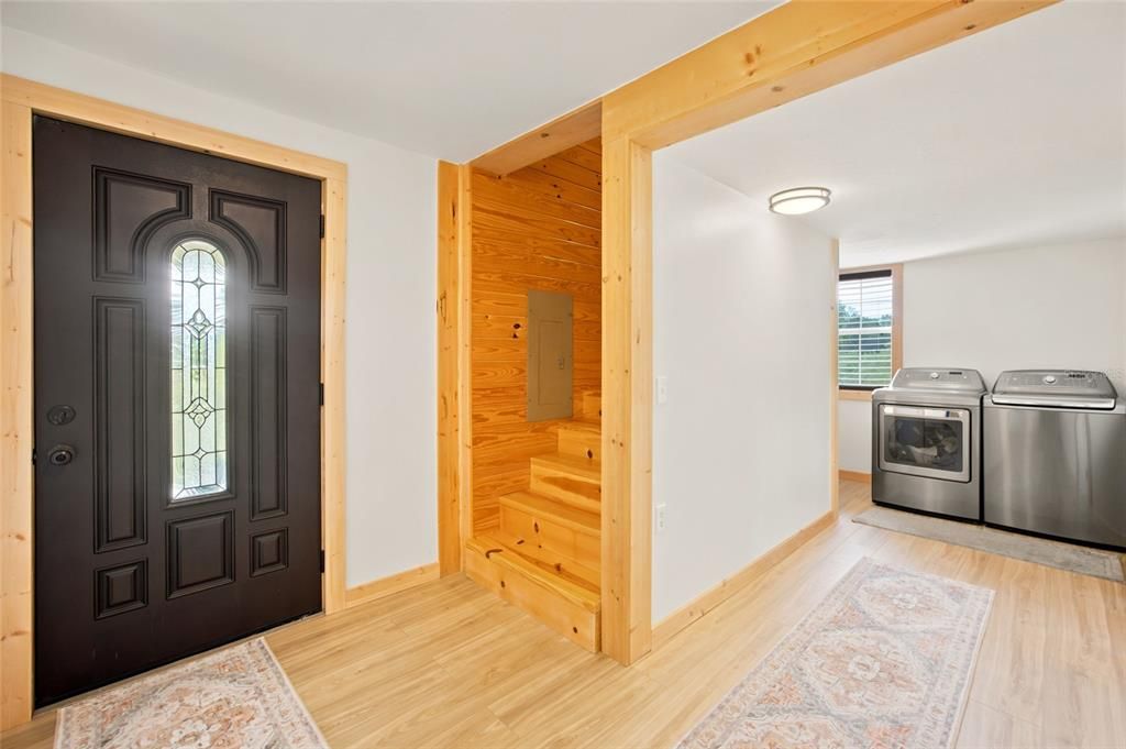 For Sale: $585,000 (2 beds, 1 baths, 1480 Square Feet)