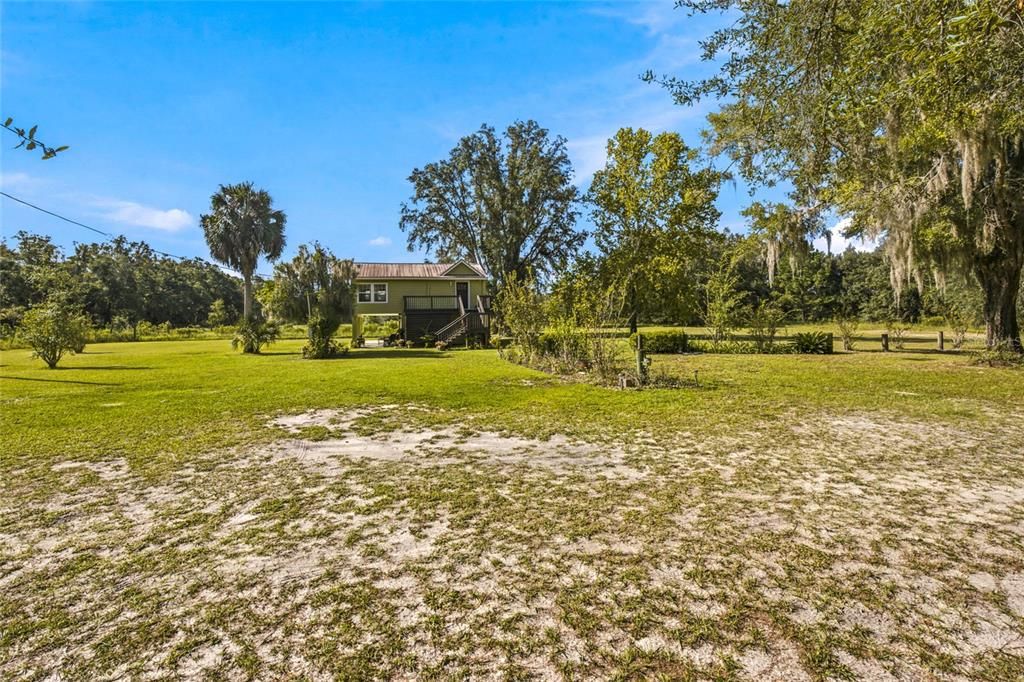For Sale: $585,000 (2 beds, 1 baths, 1480 Square Feet)