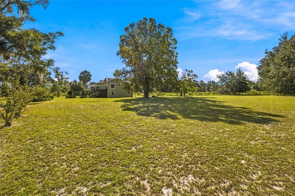 For Sale: $585,000 (2 beds, 1 baths, 1480 Square Feet)