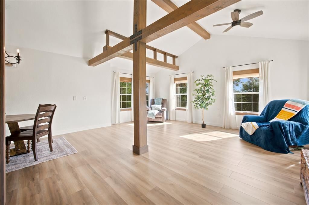 For Sale: $585,000 (2 beds, 1 baths, 1480 Square Feet)