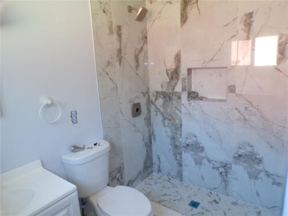 En Renta: $2,600 (4 camas, 2 baños, 1119 Pies cuadrados)