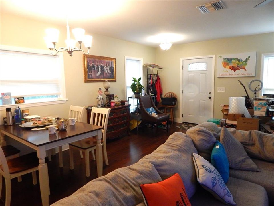 En Venta: $308,000 (3 camas, 2 baños, 1226 Pies cuadrados)