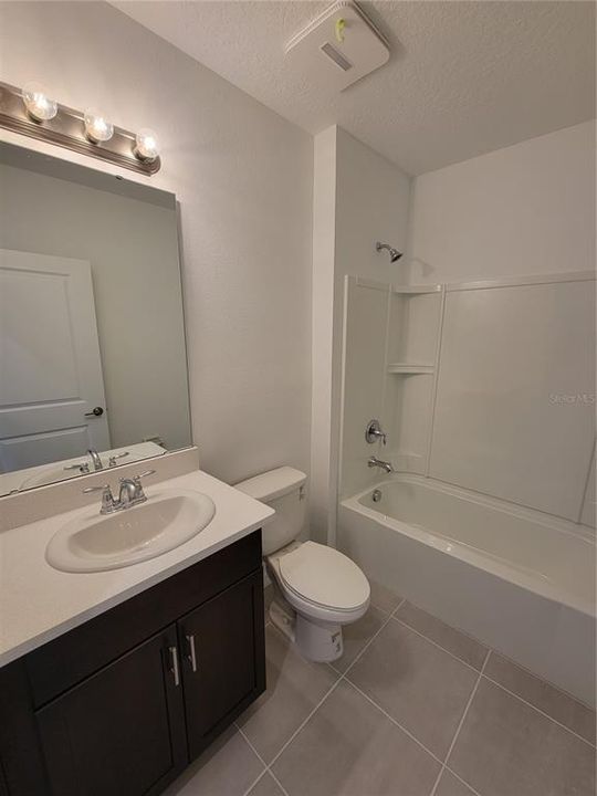 For Rent: $2,575 (5 beds, 3 baths, 2303 Square Feet)