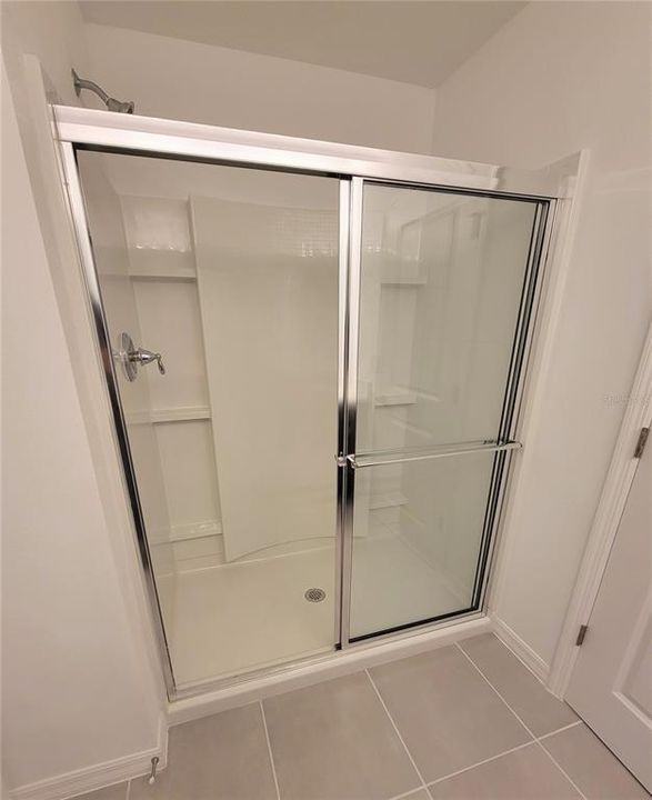 For Rent: $2,575 (5 beds, 3 baths, 2303 Square Feet)