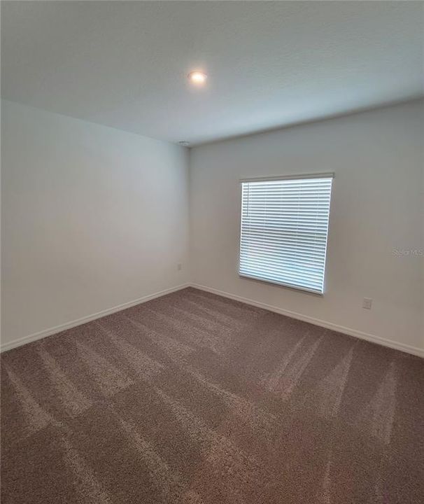 For Rent: $2,575 (5 beds, 3 baths, 2303 Square Feet)