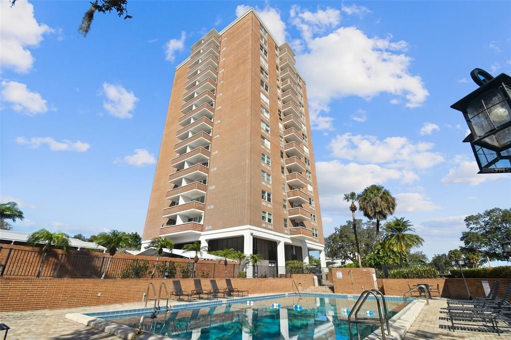 В аренду: $1,900 (1 спален, 1 ванн, 656 Квадратных фут)