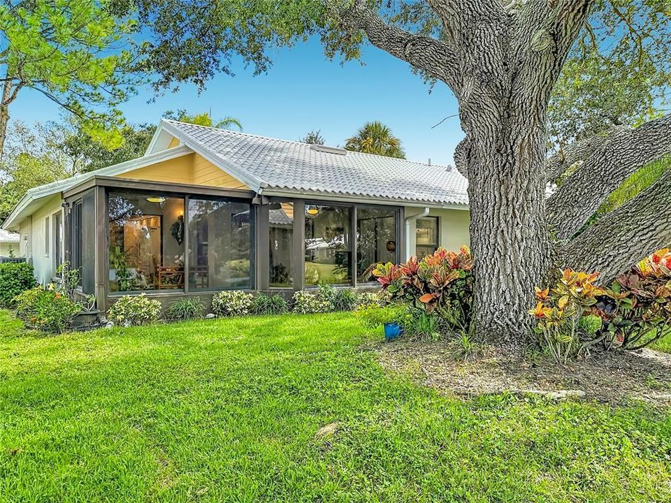 For Sale: $269,000 (3 beds, 2 baths, 1863 Square Feet)