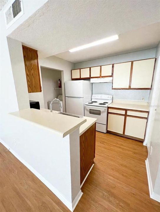 В аренду: $1,195 (1 спален, 1 ванн, 627 Квадратных фут)