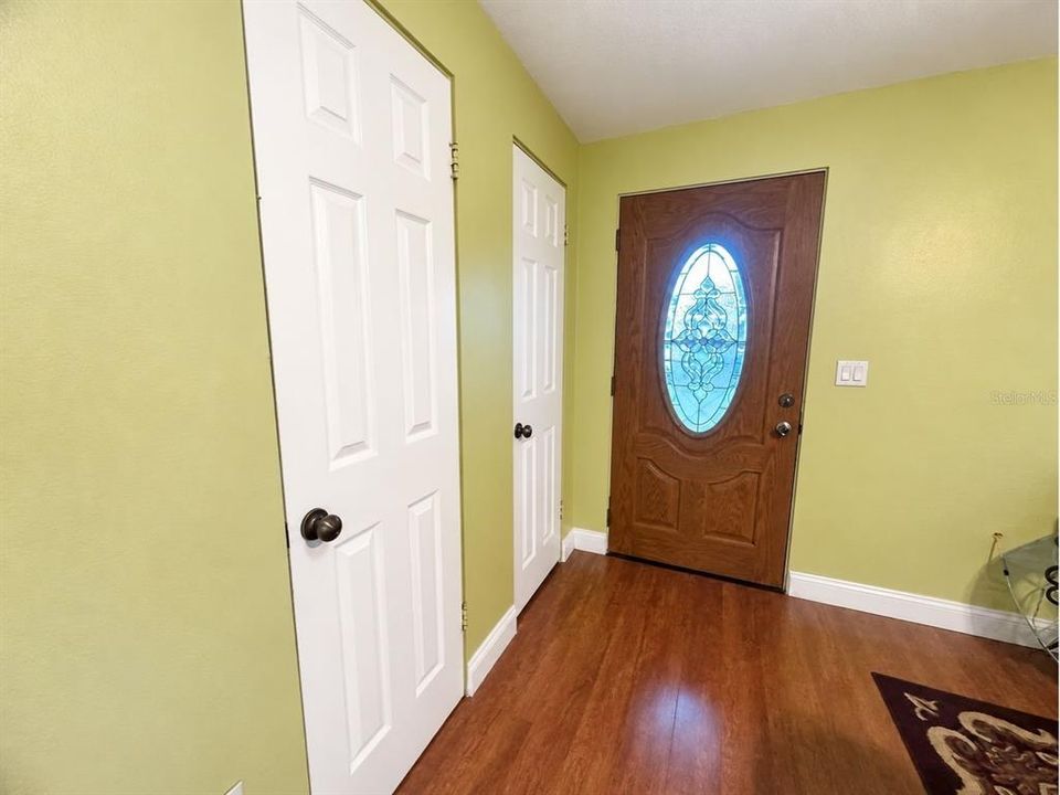 En Venta: $229,000 (3 camas, 2 baños, 968 Pies cuadrados)