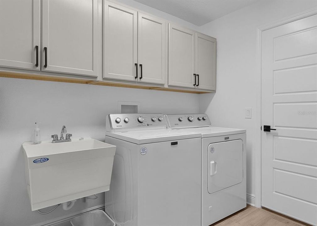 For Sale: $597,000 (3 beds, 2 baths, 1535 Square Feet)