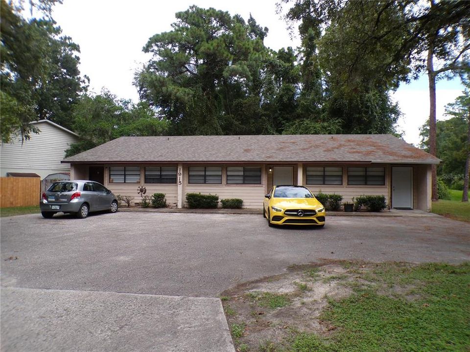 For Rent: $1,275 (2 beds, 1 baths, 2430 Square Feet)