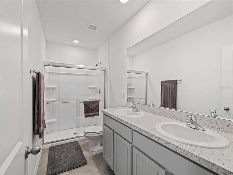 For Sale: $280,000 (3 beds, 2 baths, 1695 Square Feet)