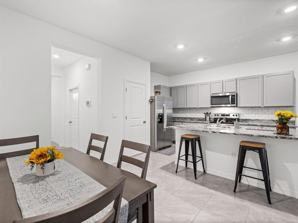 For Sale: $280,000 (3 beds, 2 baths, 1695 Square Feet)