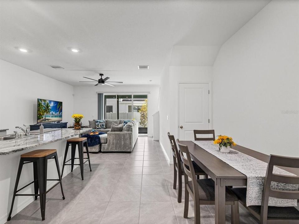 For Sale: $280,000 (3 beds, 2 baths, 1695 Square Feet)