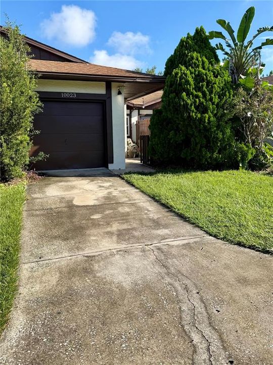 For Sale: $229,000 (2 beds, 1 baths, 1279 Square Feet)