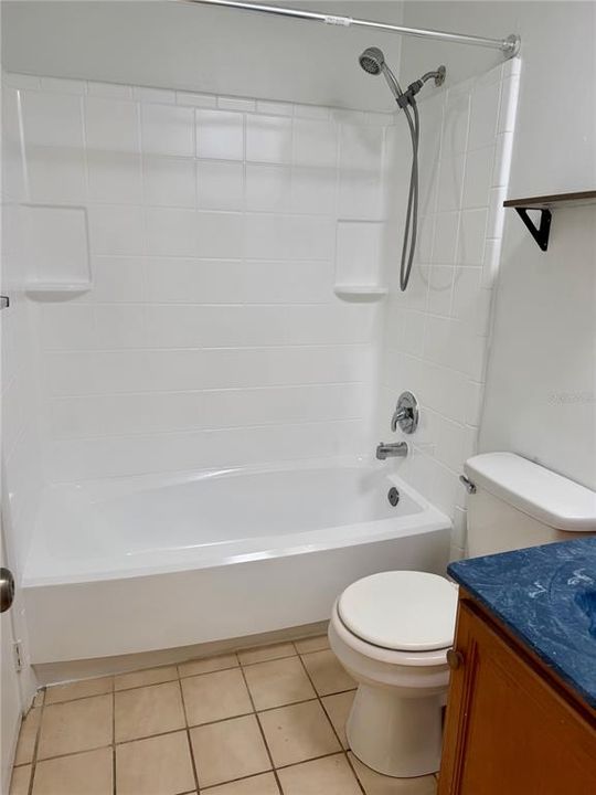 For Sale: $229,000 (2 beds, 1 baths, 1279 Square Feet)