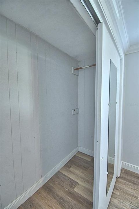На продажу: $195,000 (2 спален, 1 ванн, 1210 Квадратных фут)