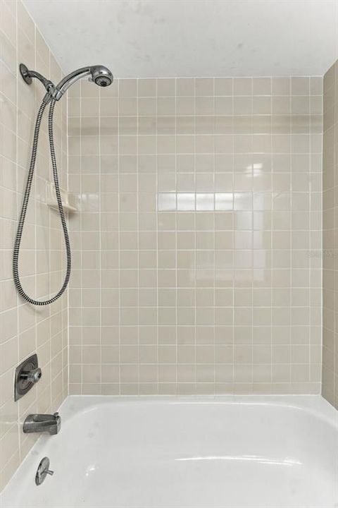 For Sale: $80,000 (2 beds, 2 baths, 1296 Square Feet)