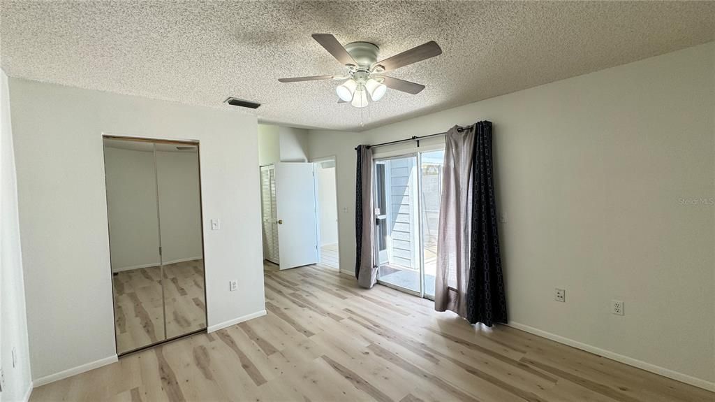 For Rent: $2,295 (2 beds, 2 baths, 1132 Square Feet)