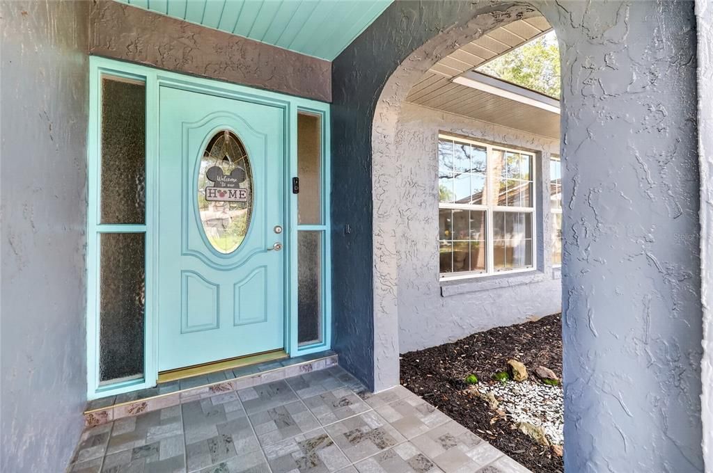 For Sale: $425,000 (3 beds, 2 baths, 1894 Square Feet)