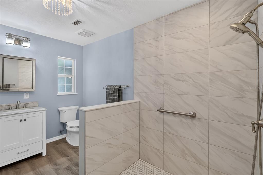 For Sale: $425,000 (3 beds, 2 baths, 1894 Square Feet)
