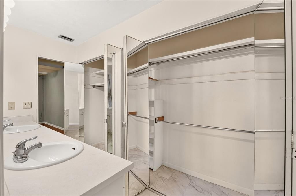 For Sale: $405,000 (3 beds, 2 baths, 2143 Square Feet)