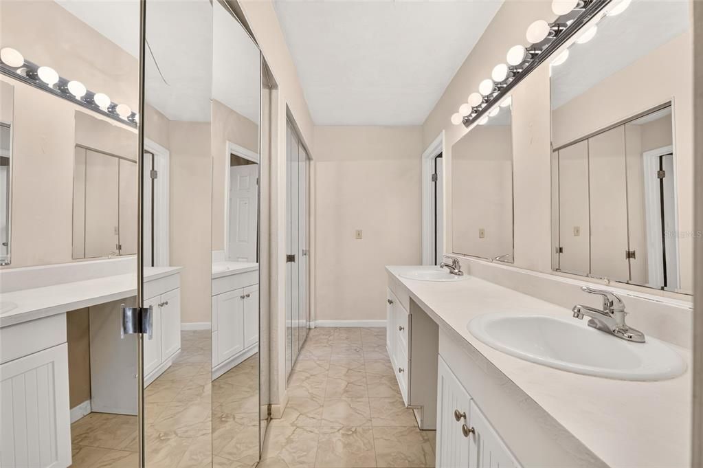 For Sale: $405,000 (3 beds, 2 baths, 2143 Square Feet)