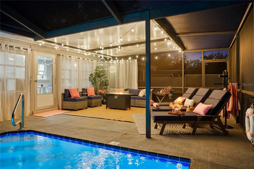 En Venta: $689,000 (4 camas, 2 baños, 2164 Pies cuadrados)