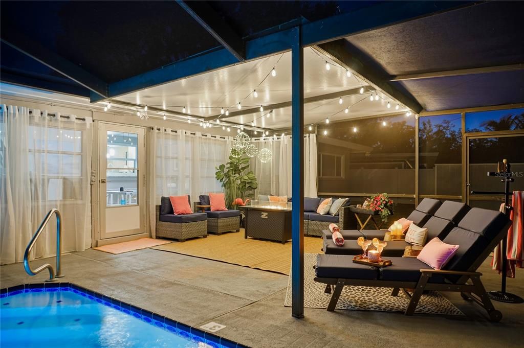 En Venta: $689,000 (4 camas, 2 baños, 2164 Pies cuadrados)