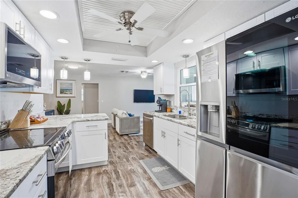 En Venta: $689,000 (4 camas, 2 baños, 2164 Pies cuadrados)