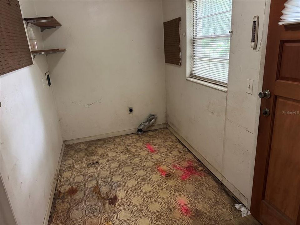 En Venta: $175,000 (3 camas, 2 baños, 1200 Pies cuadrados)