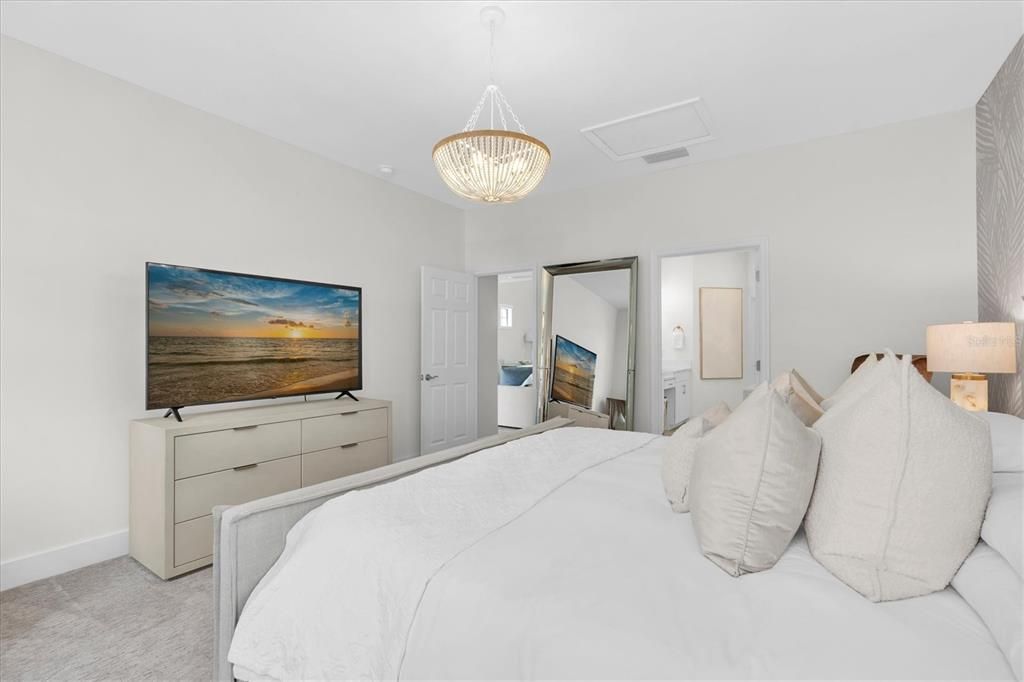 For Sale: $725,000 (4 beds, 2 baths, 2411 Square Feet)
