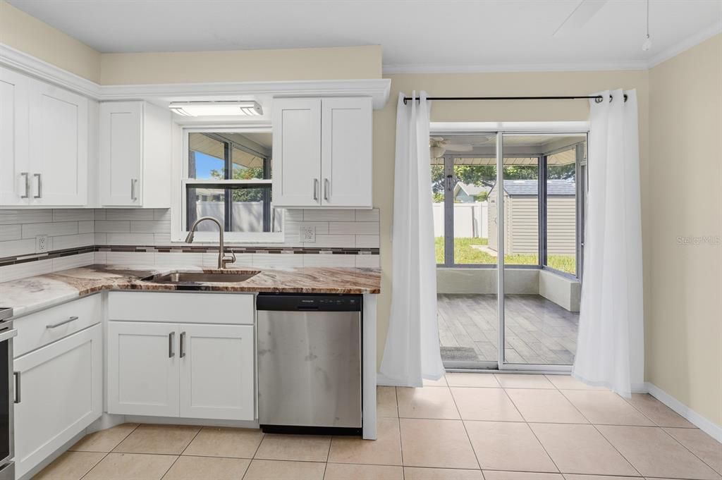En Venta: $299,000 (2 camas, 2 baños, 982 Pies cuadrados)