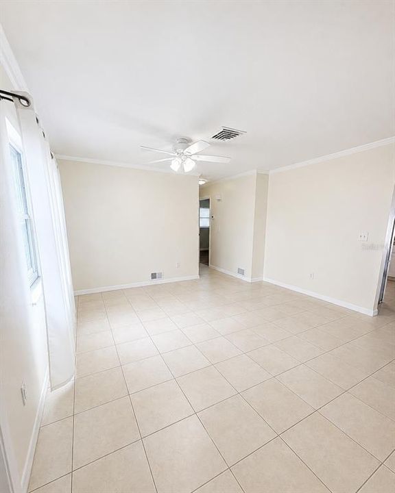 En Venta: $299,000 (2 camas, 2 baños, 982 Pies cuadrados)