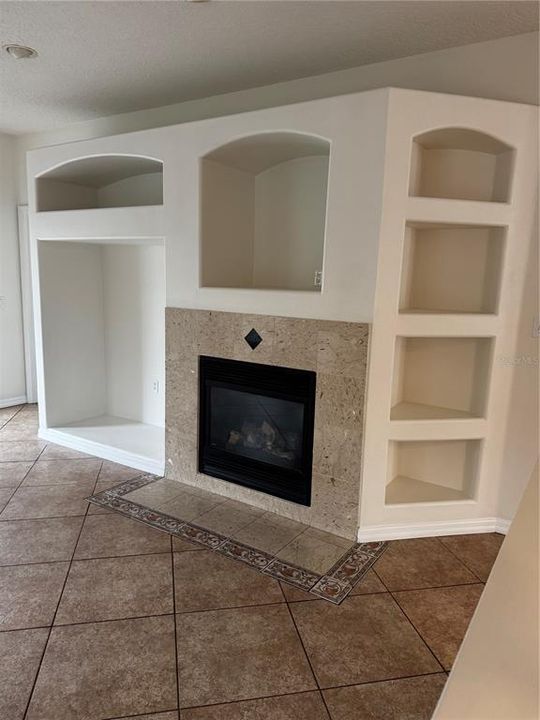 For Sale: $498,000 (4 beds, 2 baths, 2158 Square Feet)