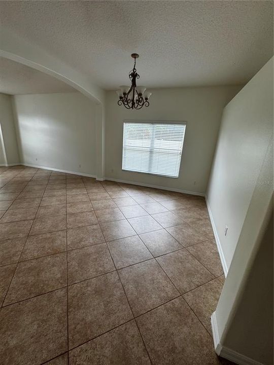 For Sale: $498,000 (4 beds, 2 baths, 2158 Square Feet)