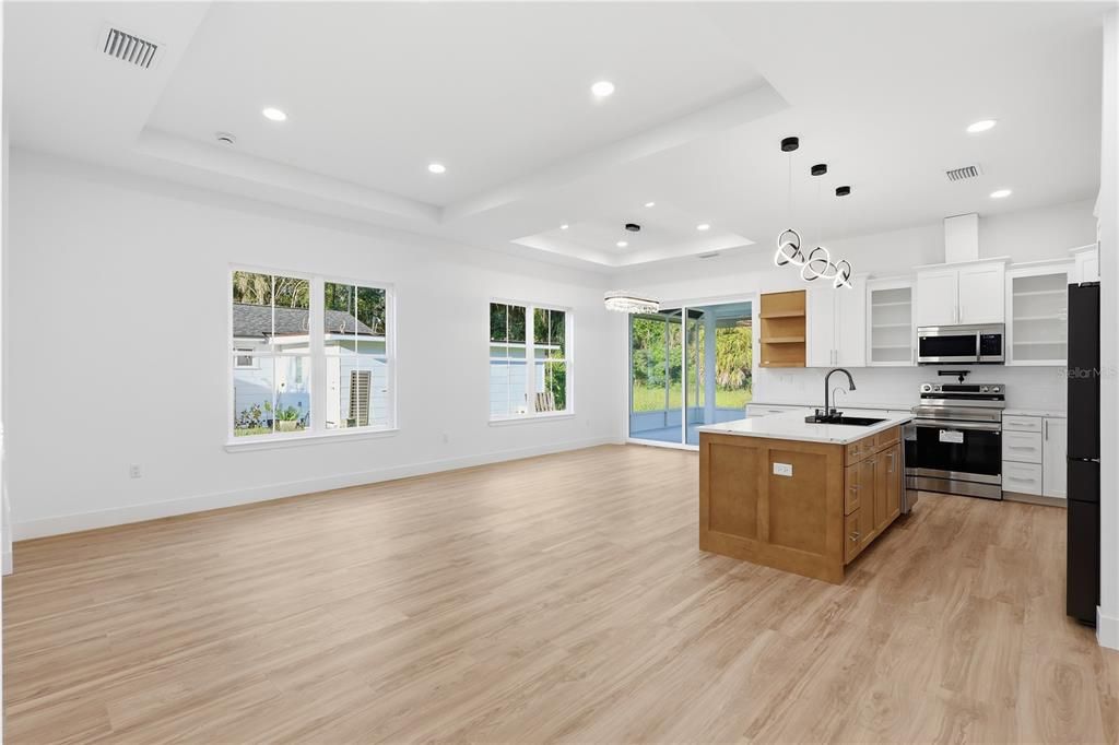 For Sale: $459,900 (4 beds, 2 baths, 1702 Square Feet)