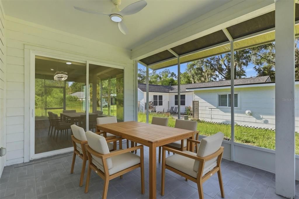For Sale: $459,900 (4 beds, 2 baths, 1702 Square Feet)