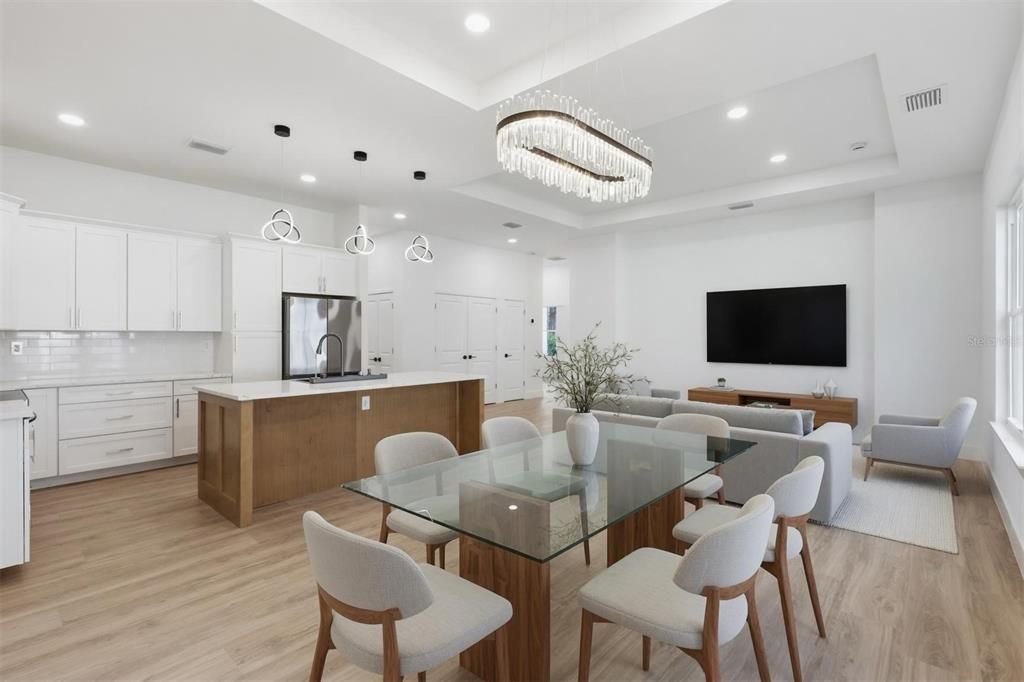 For Sale: $459,900 (4 beds, 2 baths, 1702 Square Feet)