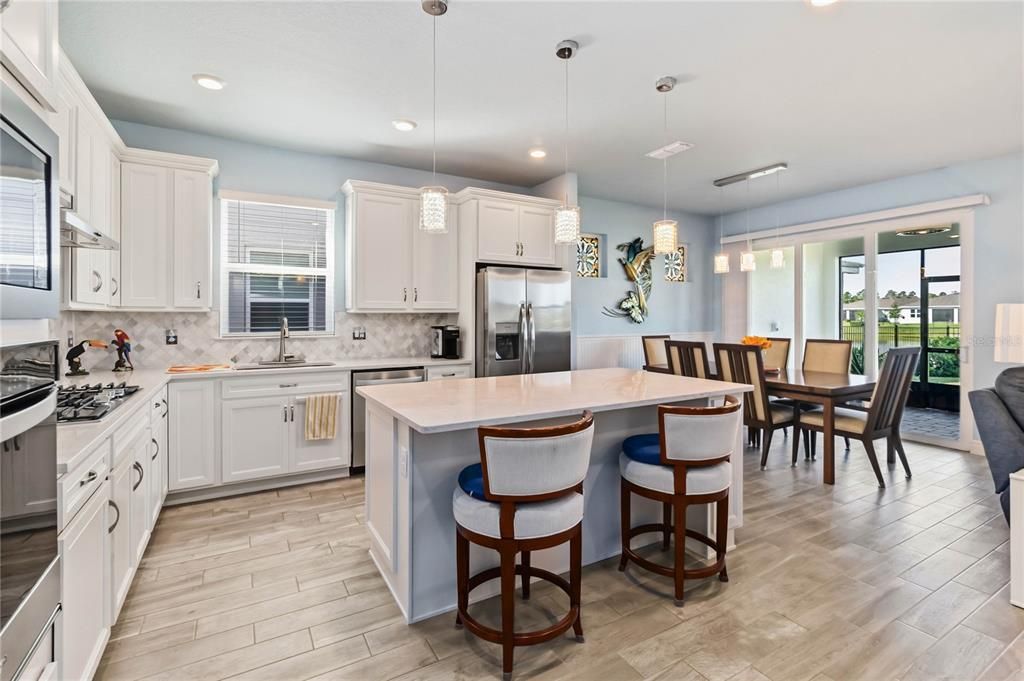 For Sale: $500,000 (2 beds, 2 baths, 1670 Square Feet)