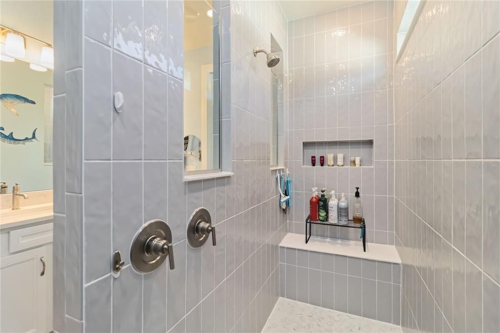 For Sale: $500,000 (2 beds, 2 baths, 1670 Square Feet)