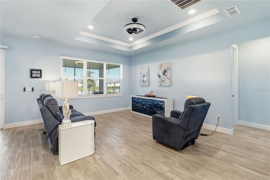 For Sale: $500,000 (2 beds, 2 baths, 1670 Square Feet)