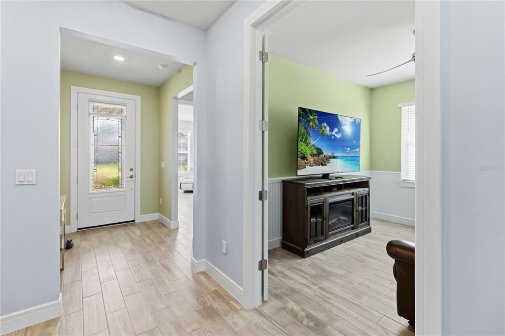 For Sale: $500,000 (2 beds, 2 baths, 1670 Square Feet)
