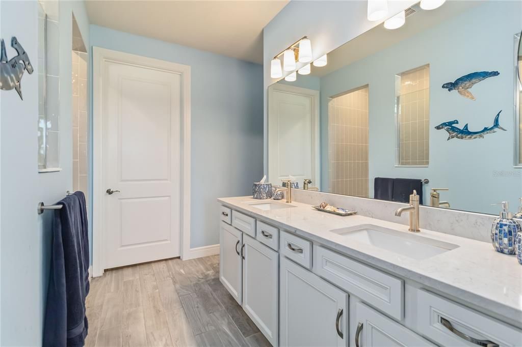For Sale: $500,000 (2 beds, 2 baths, 1670 Square Feet)