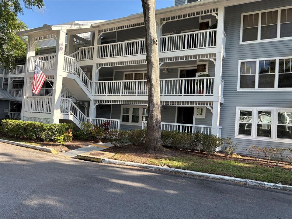 For Rent: $2,650 (2 beds, 2 baths, 1520 Square Feet)