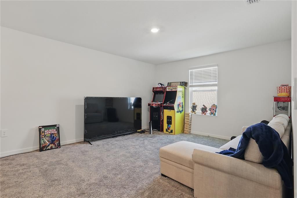 En Venta: $630,000 (5 camas, 2 baños, 2896 Pies cuadrados)