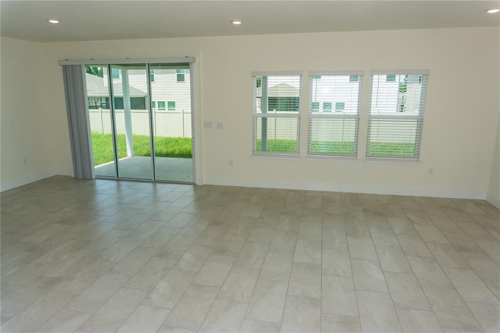 En Renta: $3,500 (4 camas, 3 baños, 3139 Pies cuadrados)