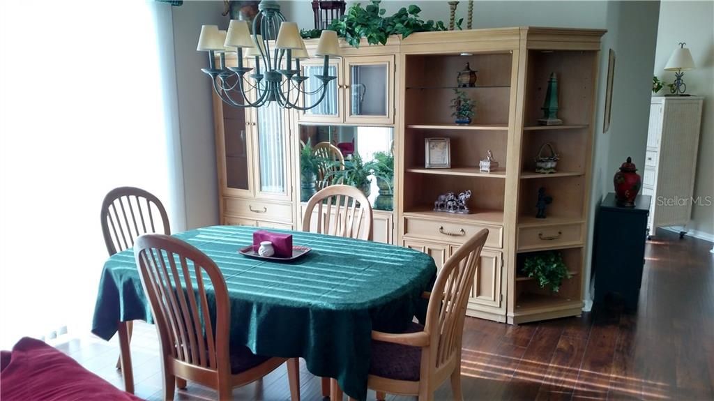 En Renta: $2,295 (2 camas, 2 baños, 1732 Pies cuadrados)